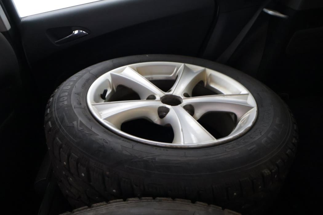 OPEL Astra 2011