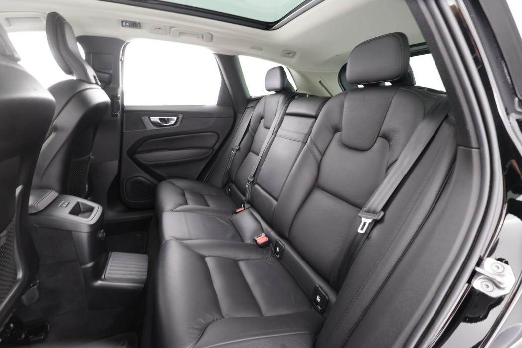 VOLVO XC60 2021