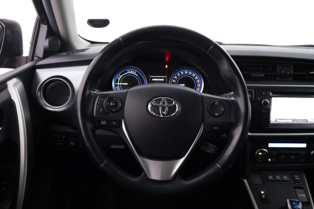 TOYOTA Auris 2014