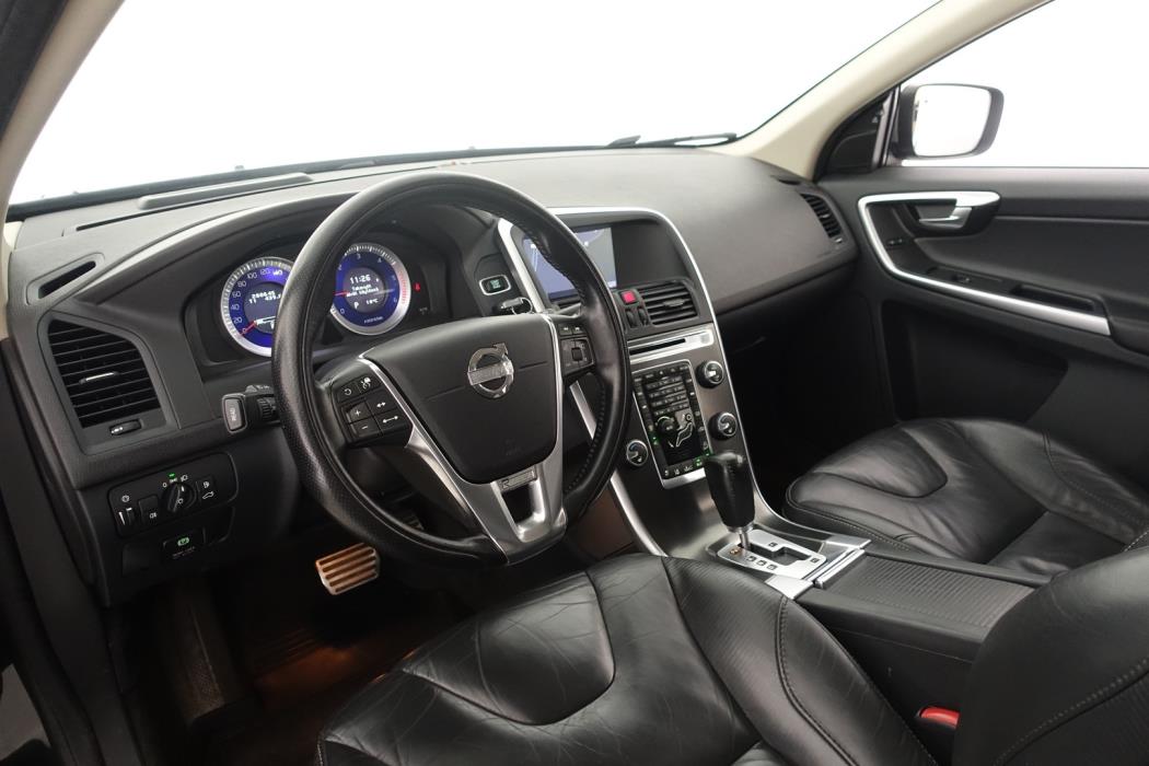 VOLVO XC60 2011