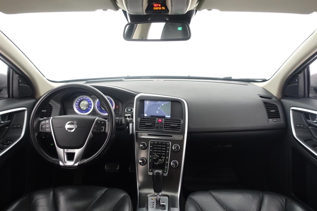 VOLVO XC60 2011