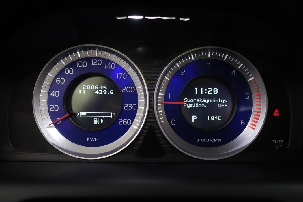 VOLVO XC60 2011