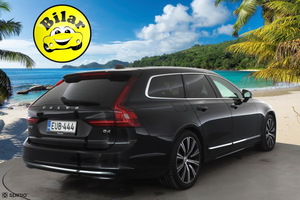VOLVO V90 2023
