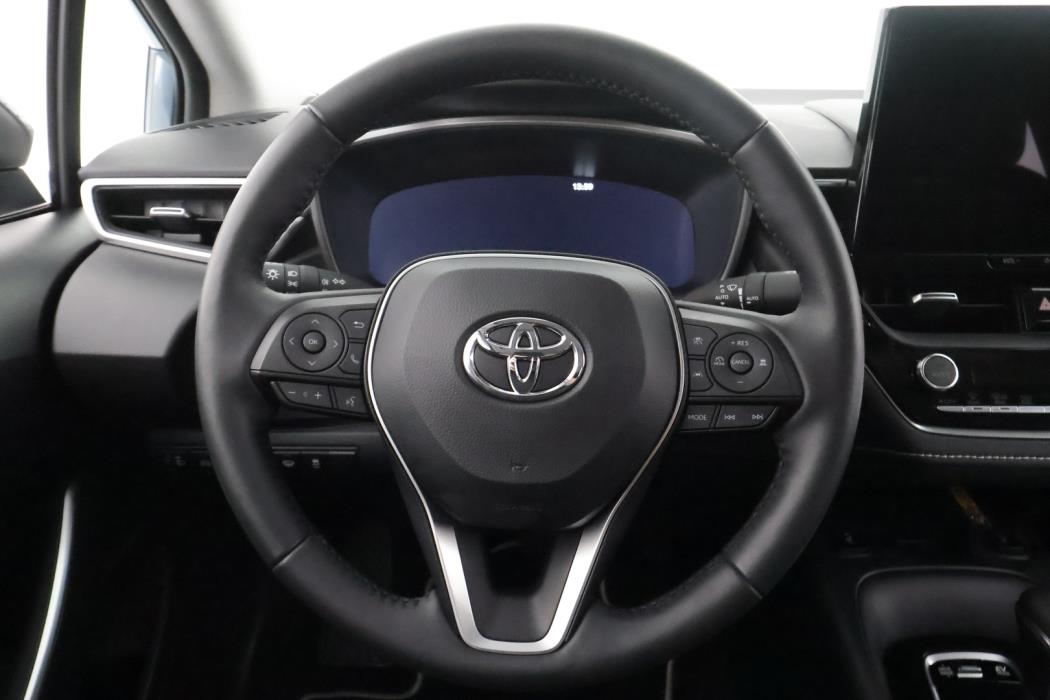 TOYOTA Corolla 2025
