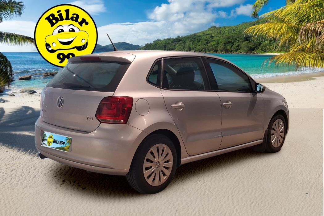 VOLKSWAGEN Polo 2011