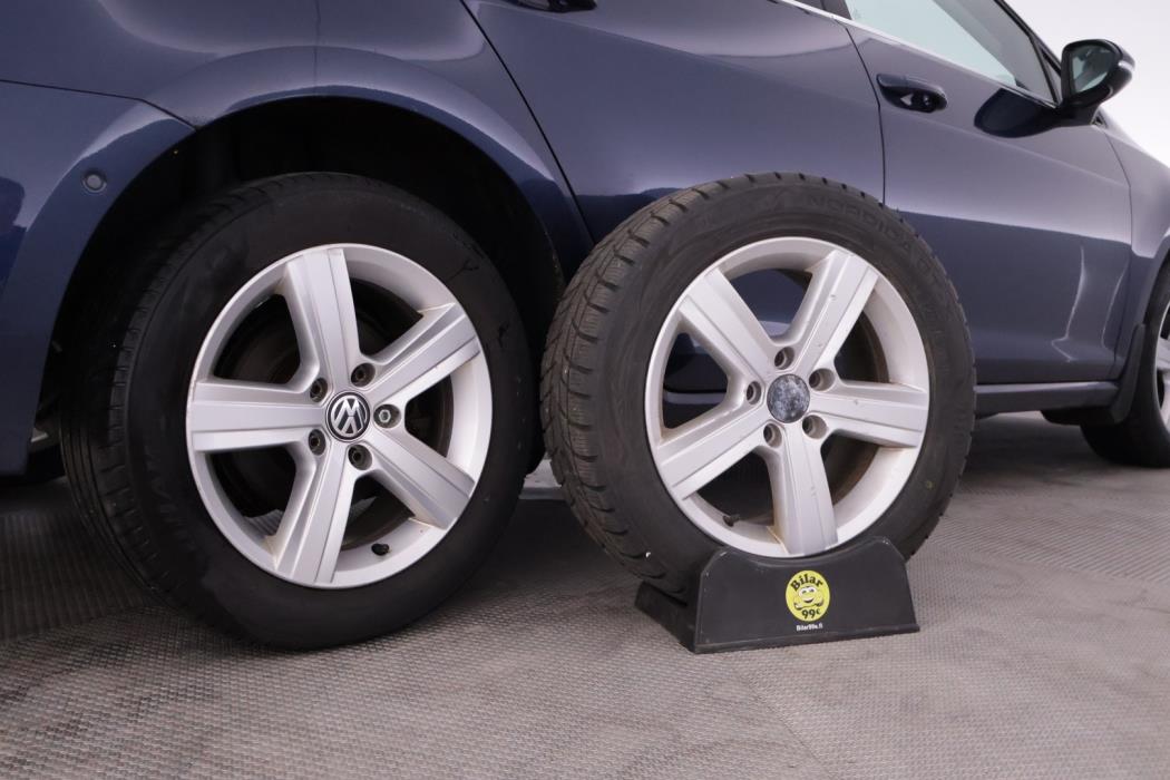 VOLKSWAGEN Golf 2014