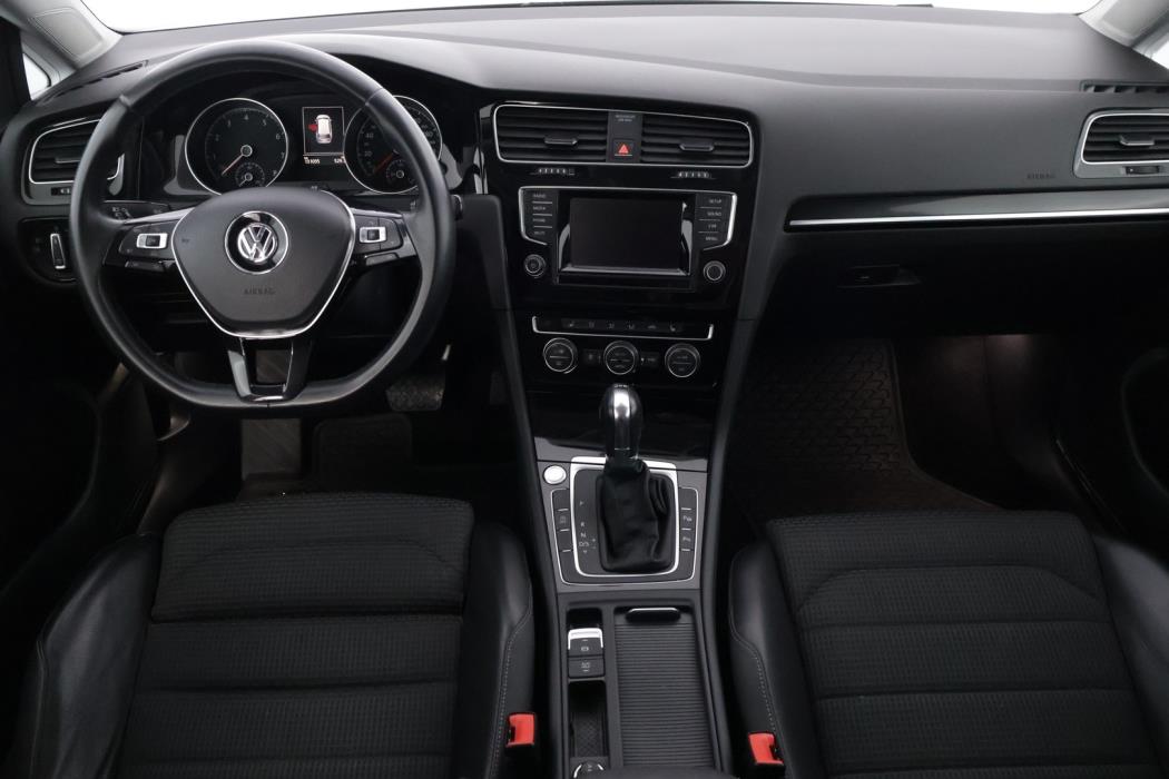 VOLKSWAGEN Golf 2014