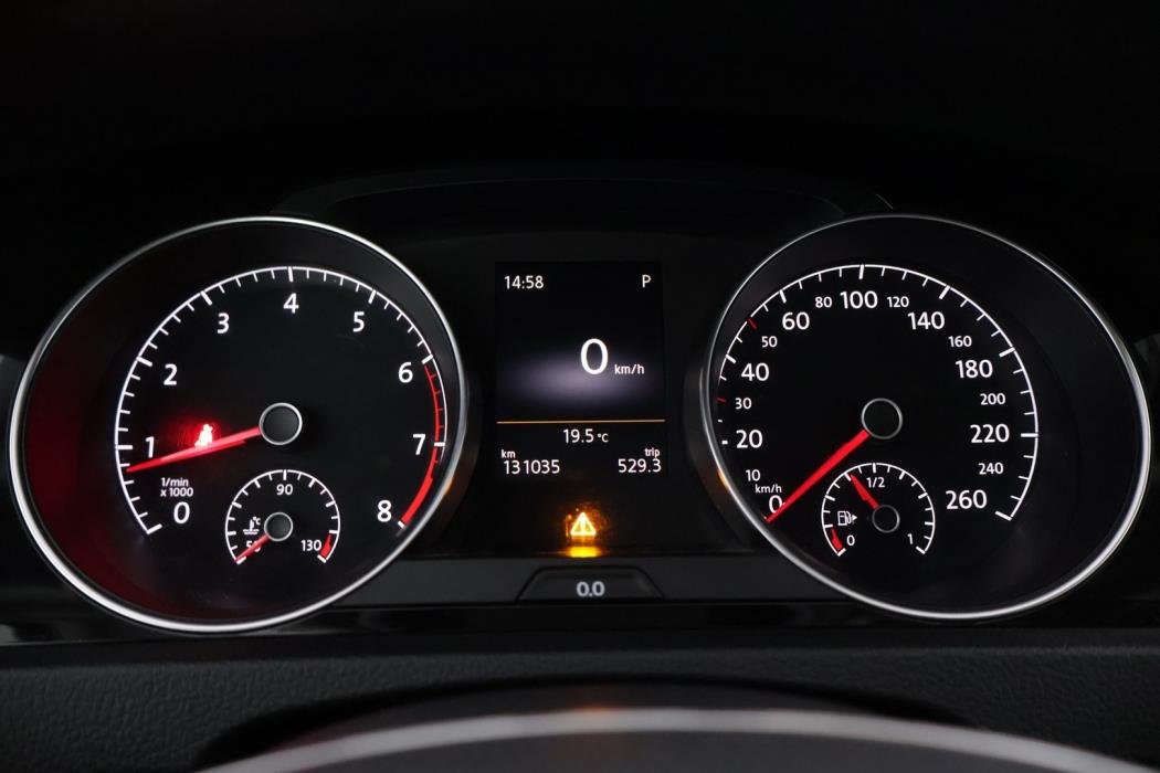 VOLKSWAGEN Golf 2014