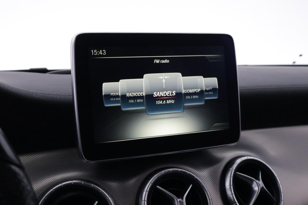 MERCEDES-BENZ CLA 2016