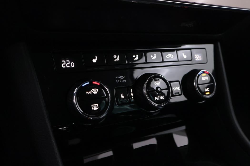 SKODA Superb 2019