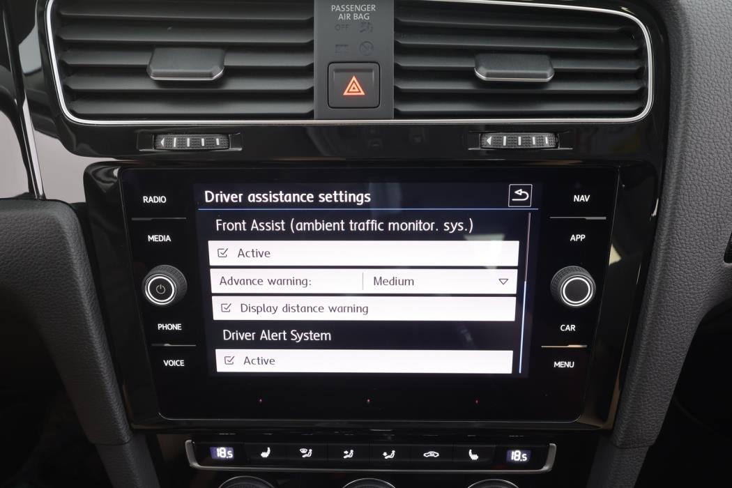VOLKSWAGEN Golf 2019
