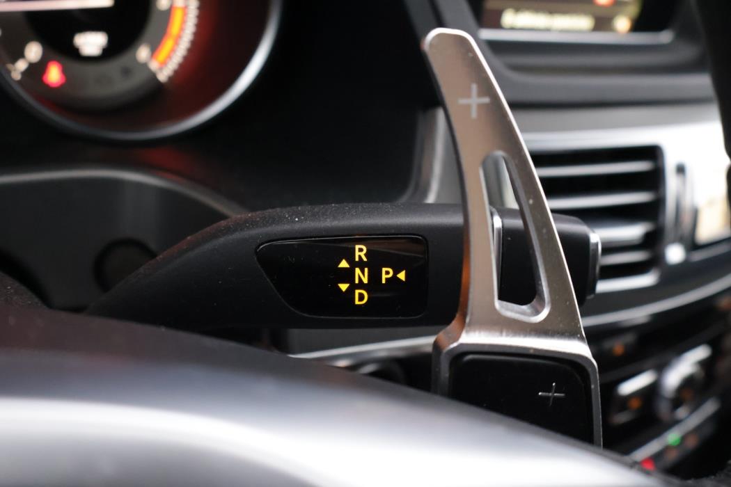 MERCEDES-BENZ E 2013