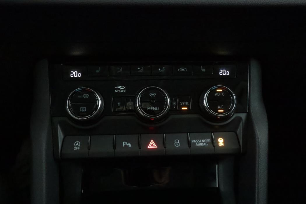 SKODA Karoq 2021