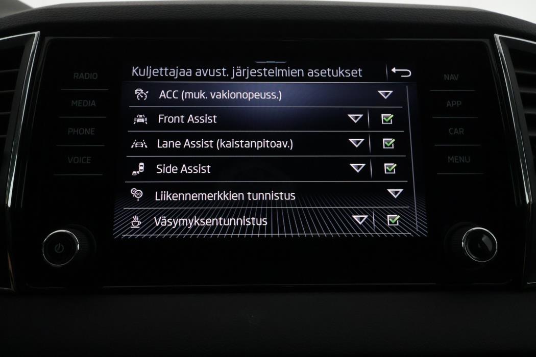 SKODA Karoq 2021