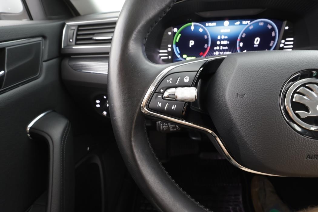 SKODA Superb 2022