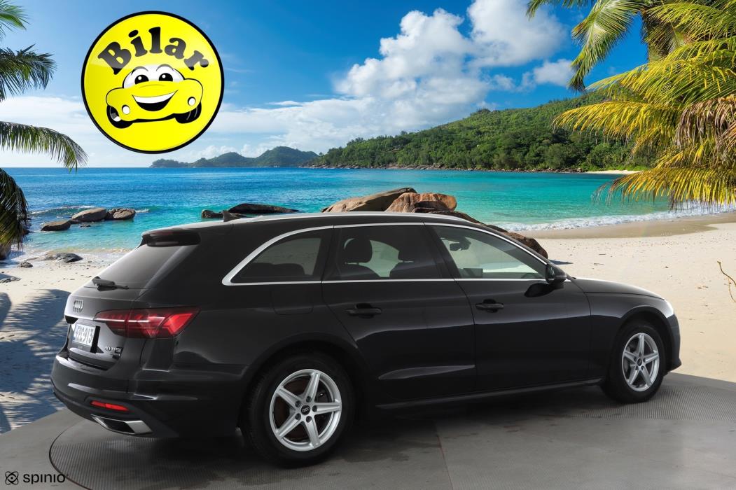 AUDI A4 2022