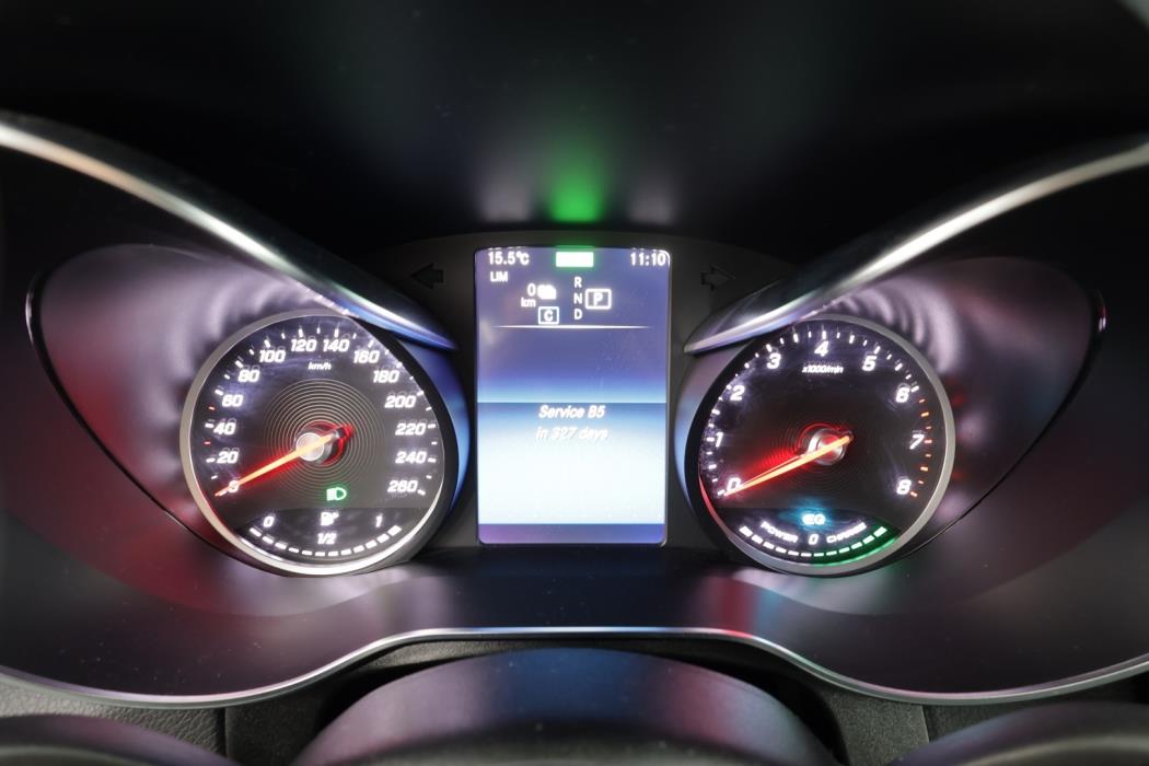 MERCEDES-BENZ GLC 2021