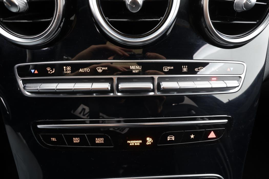 MERCEDES-BENZ GLC 2021