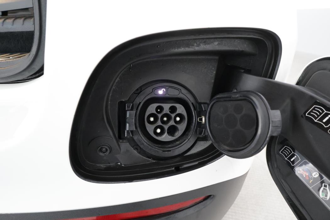 MERCEDES-BENZ GLC 2021