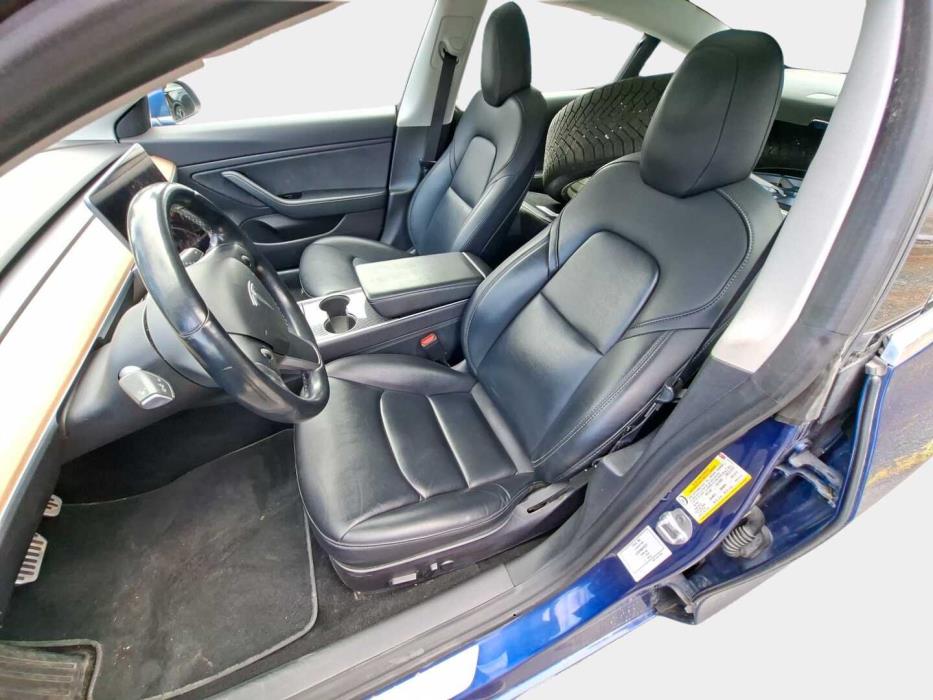 TESLA Model 3 2019