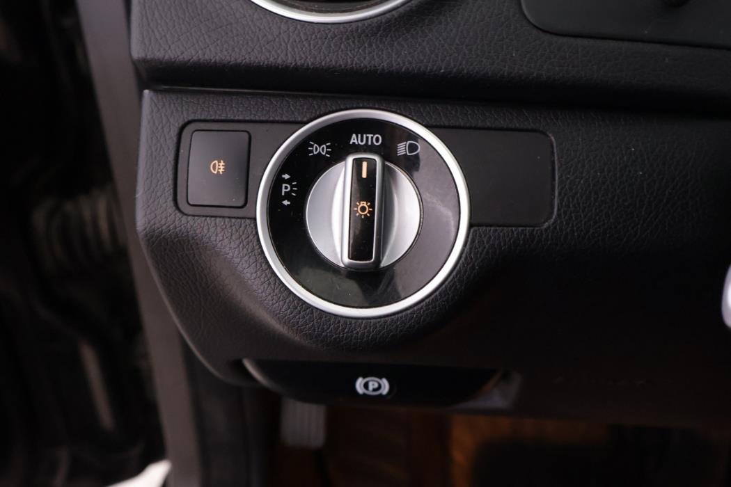 MERCEDES-BENZ C 2014