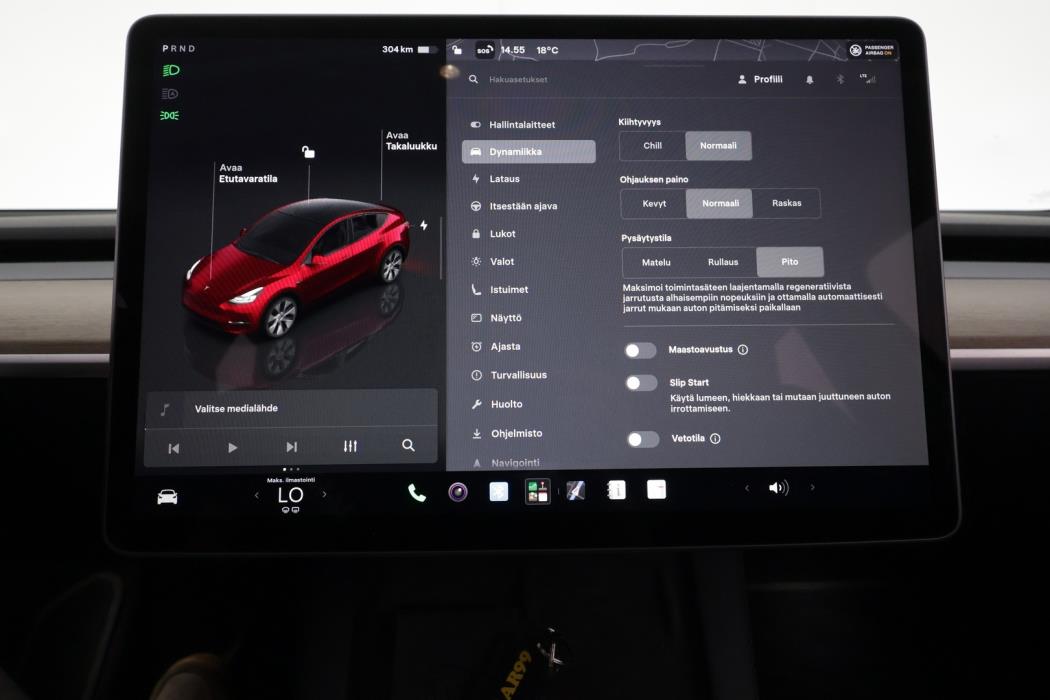 TESLA Model Y 2023
