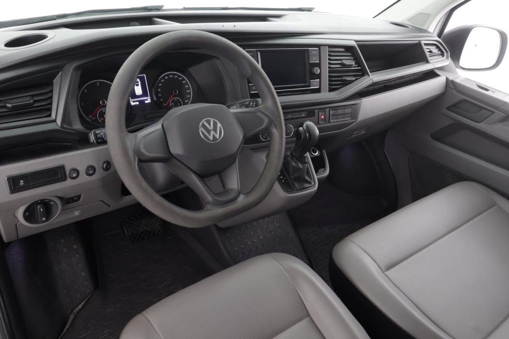 VOLKSWAGEN Transporter 2024