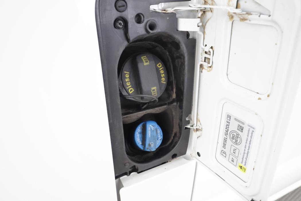 VOLKSWAGEN Transporter 2024