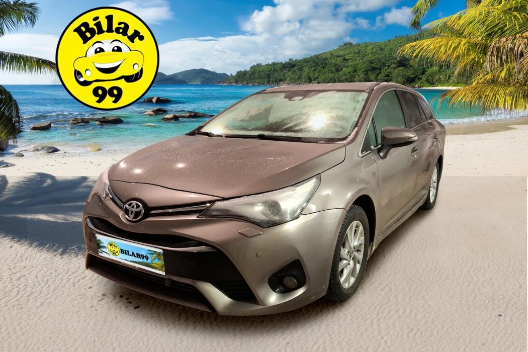 TOYOTA Avensis 2015