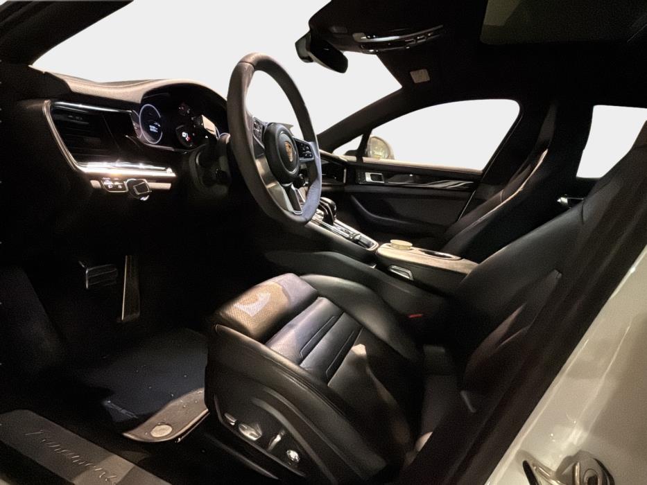 PORSCHE Panamera 2020
