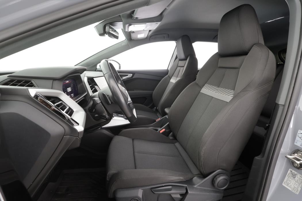 AUDI Q4 e-tron 2022