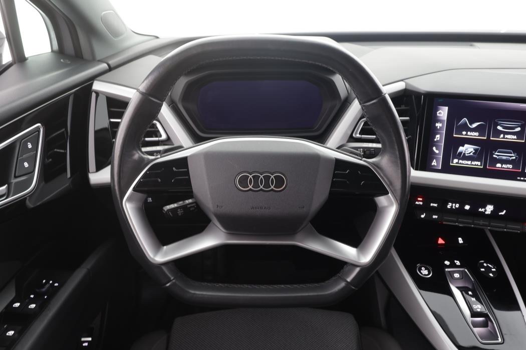 AUDI Q4 e-tron 2022
