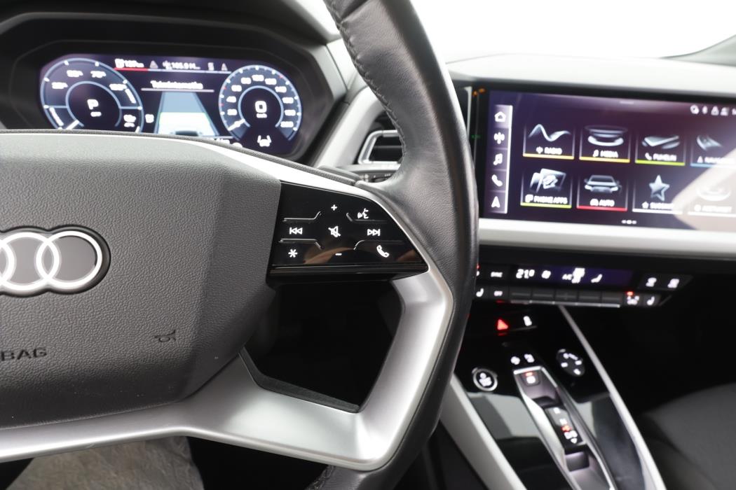 AUDI Q4 e-tron 2022