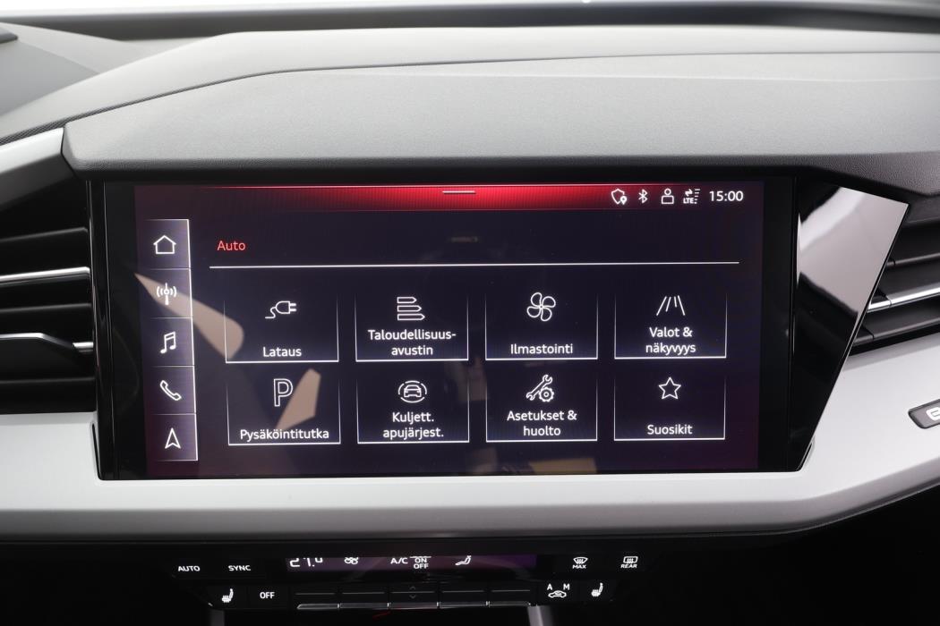 AUDI Q4 e-tron 2022