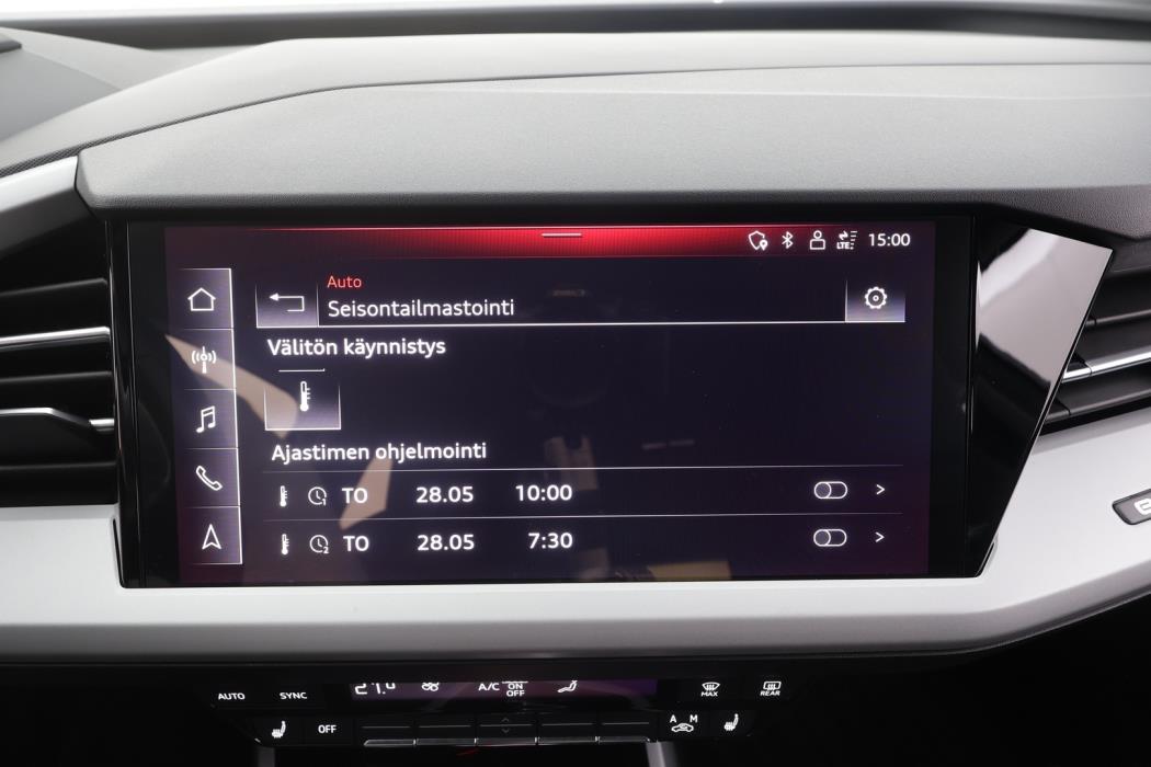 AUDI Q4 e-tron 2022