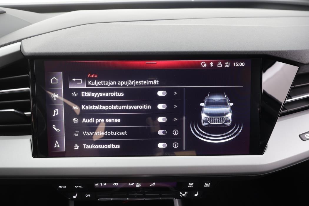 AUDI Q4 e-tron 2022