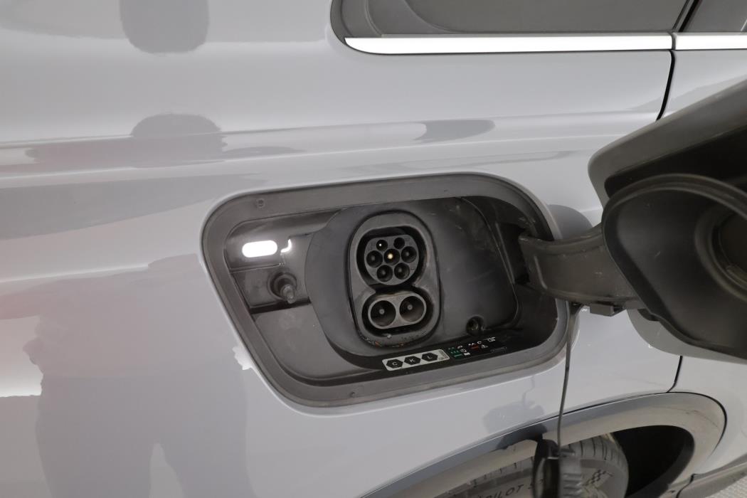 AUDI Q4 e-tron 2022