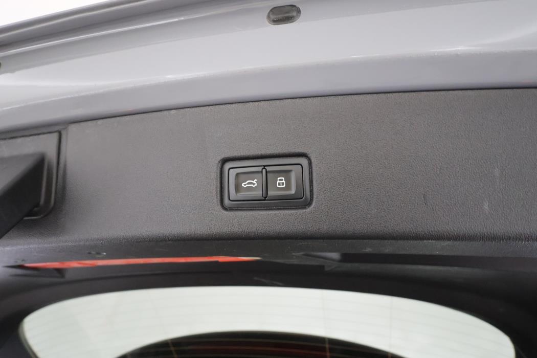 AUDI Q4 e-tron 2022