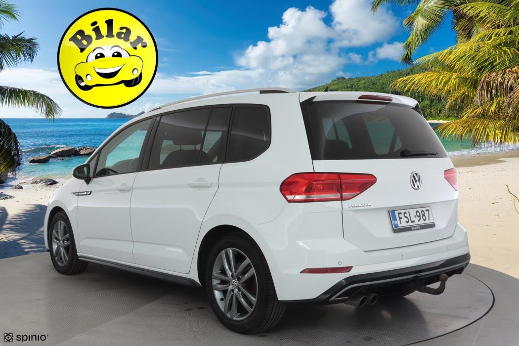 VOLKSWAGEN Touran 2018