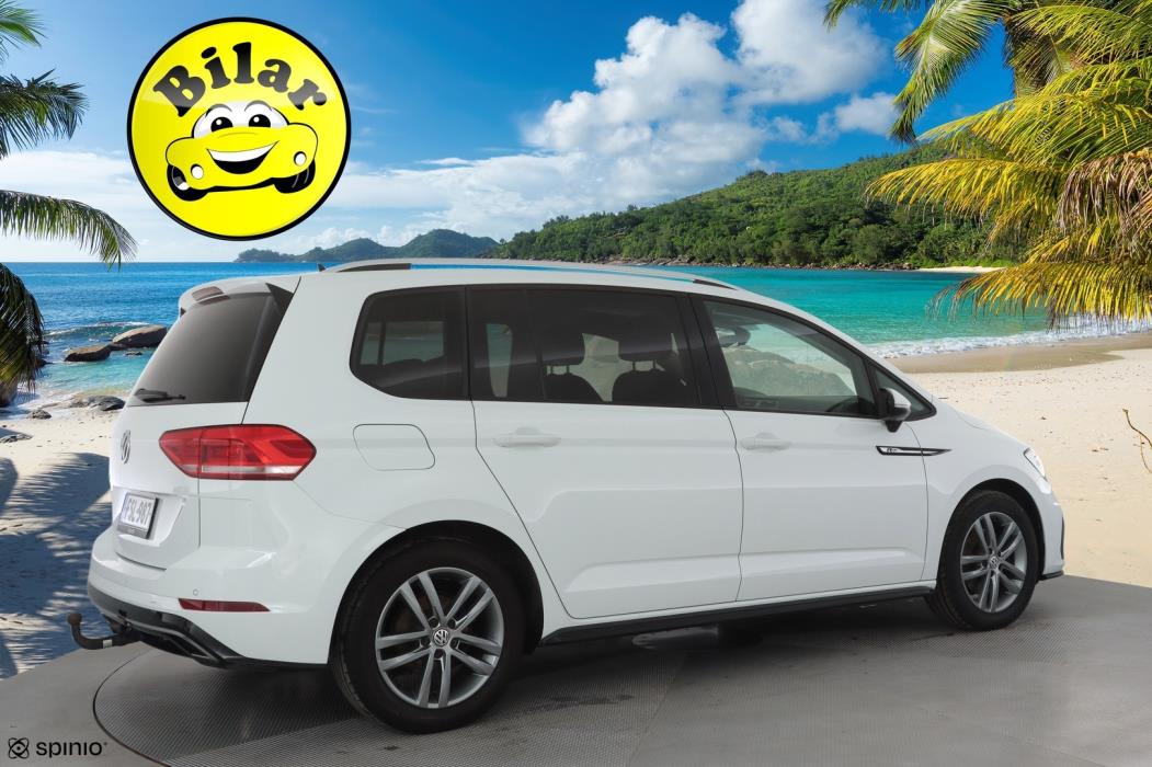 VOLKSWAGEN Touran 2018