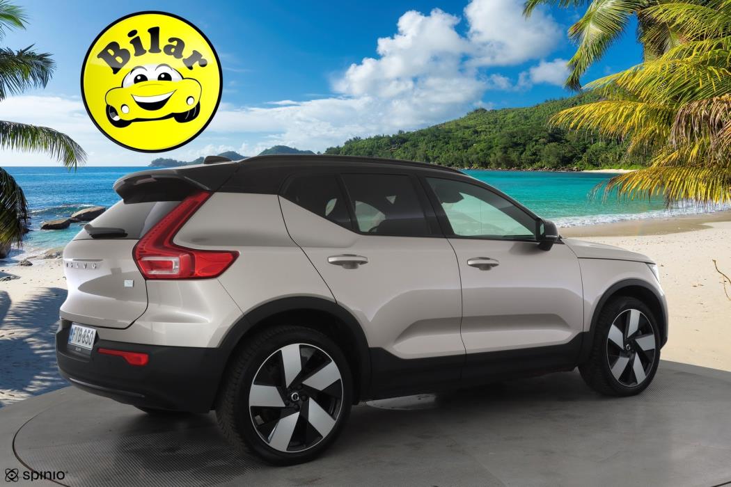 VOLVO XC40 2023