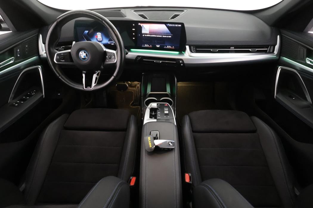 BMW IX1 2023