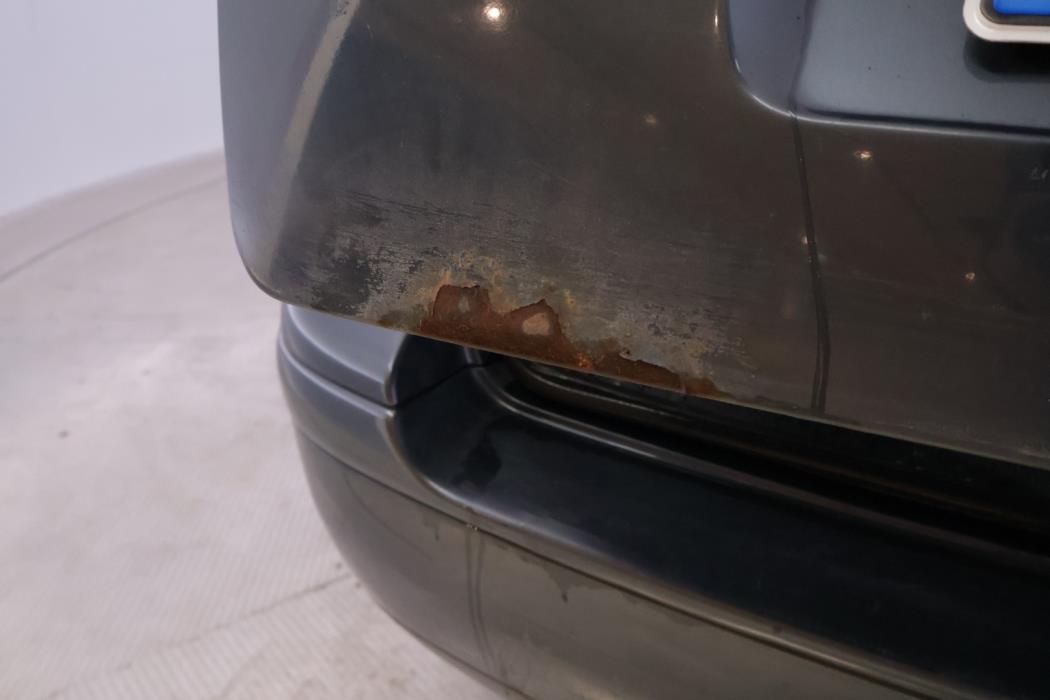 VOLKSWAGEN Golf 2003