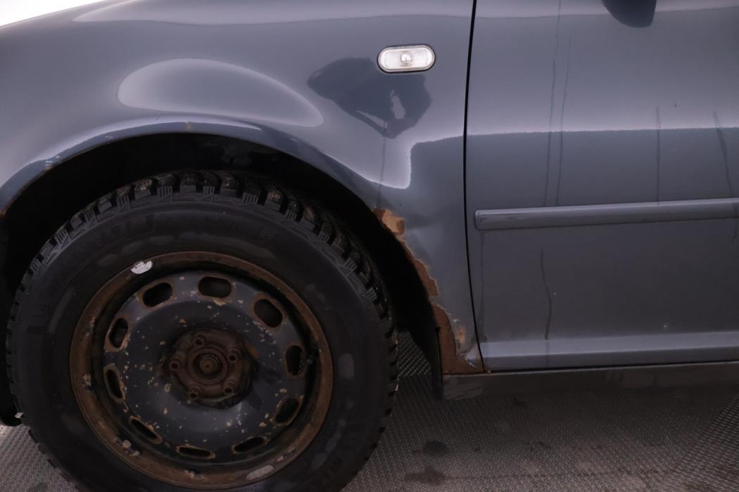 VOLKSWAGEN Golf 2003