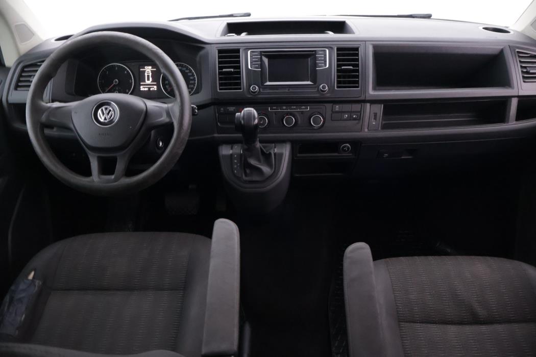 VOLKSWAGEN Caravelle 2016