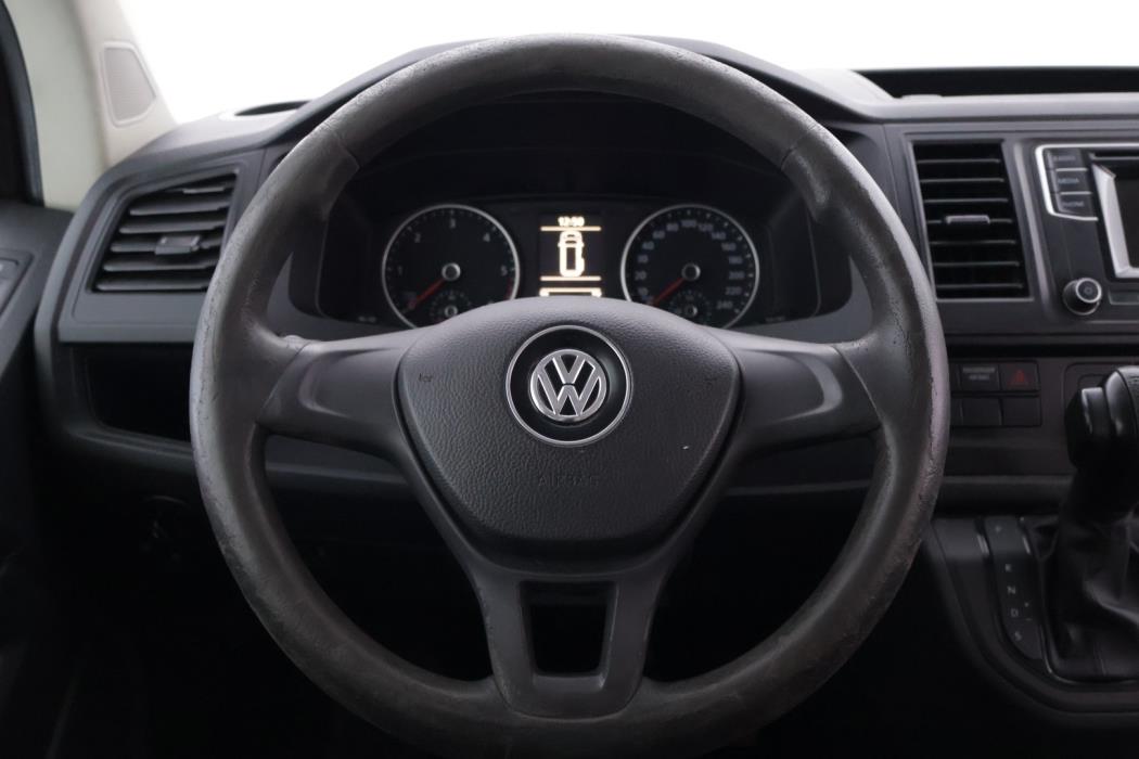 VOLKSWAGEN Caravelle 2016