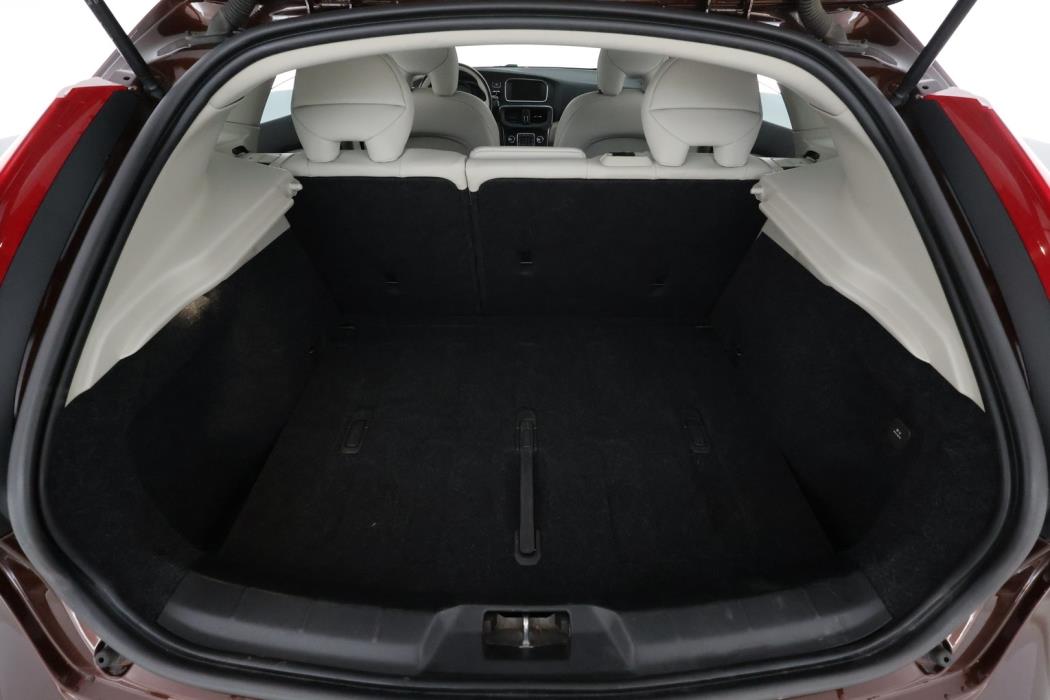 VOLVO V40 Cross Country 2017