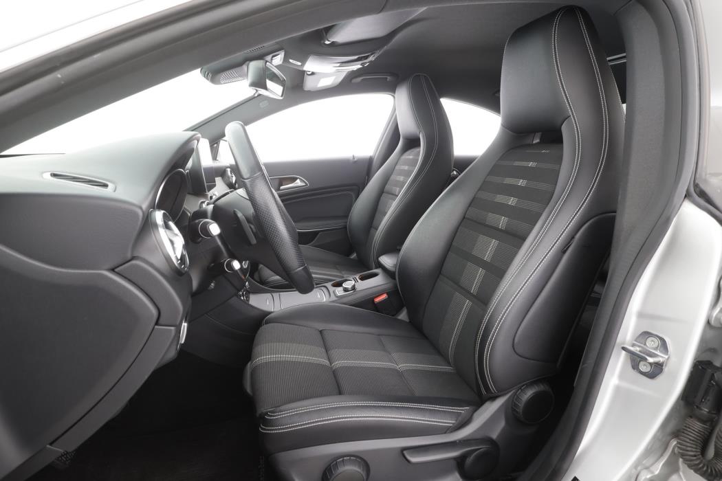 MERCEDES-BENZ CLA 2019