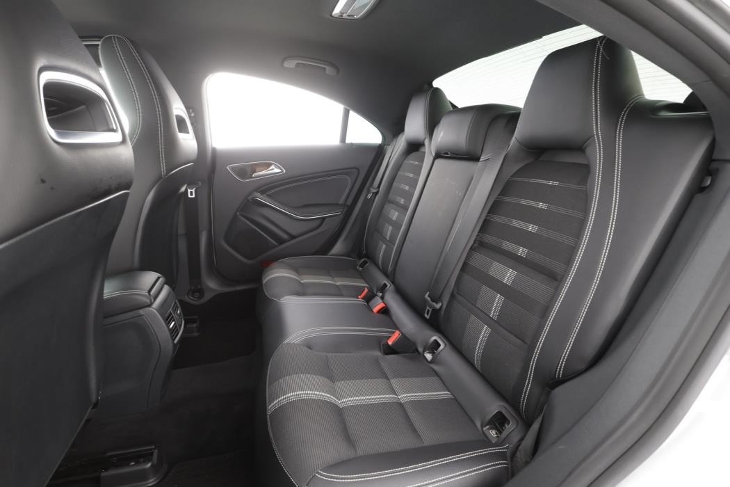 MERCEDES-BENZ CLA 2019