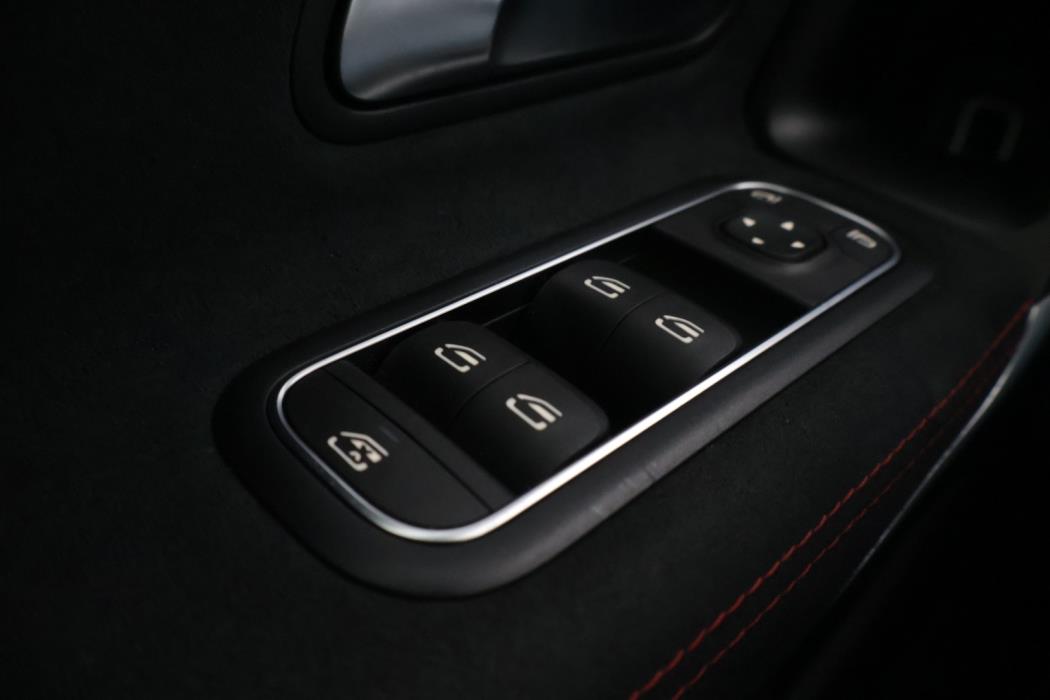 MERCEDES-BENZ CLA 2020